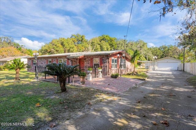 1707 S PALM Avenue, Palatka, FL 32177