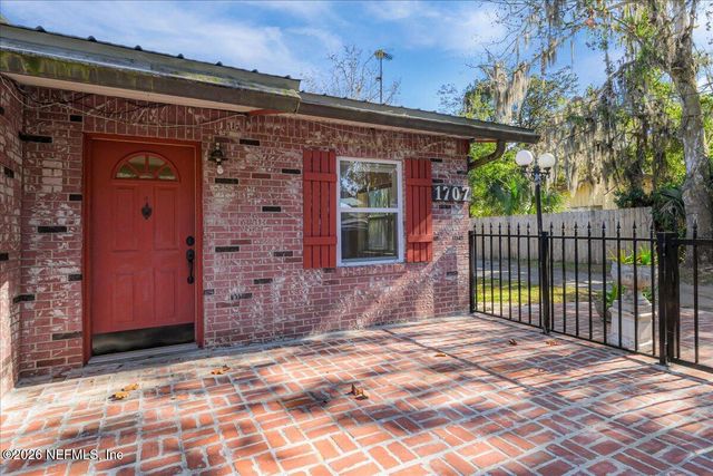 1707 S PALM Avenue, Palatka, FL 32177