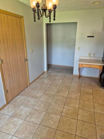 785 W Apache Street, Republic, MO 65738