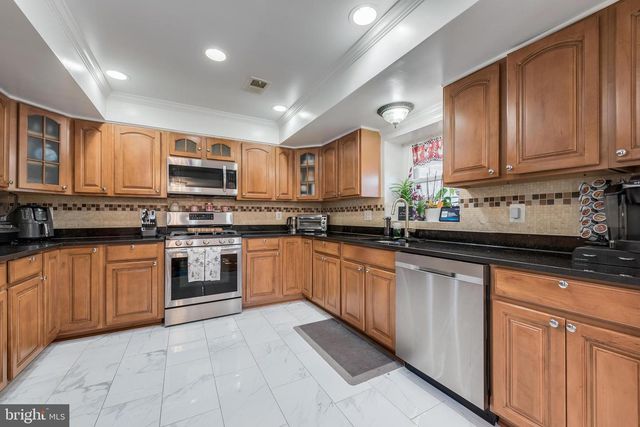 6951 ESSEX AVE, Springfield, VA 22150