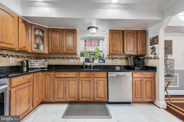 6951 ESSEX AVE, Springfield, VA 22150