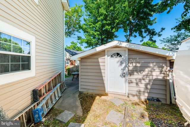 6951 ESSEX AVE, Springfield, VA 22150