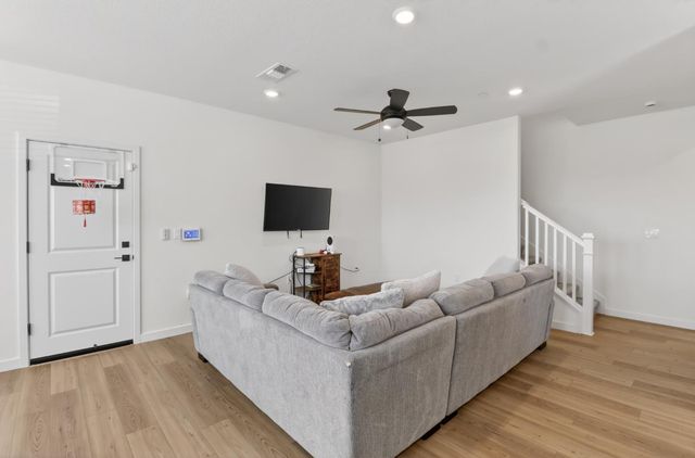 211 Starlight Pl, Lincoln, CA 95648