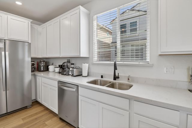 211 Starlight Pl, Lincoln, CA 95648