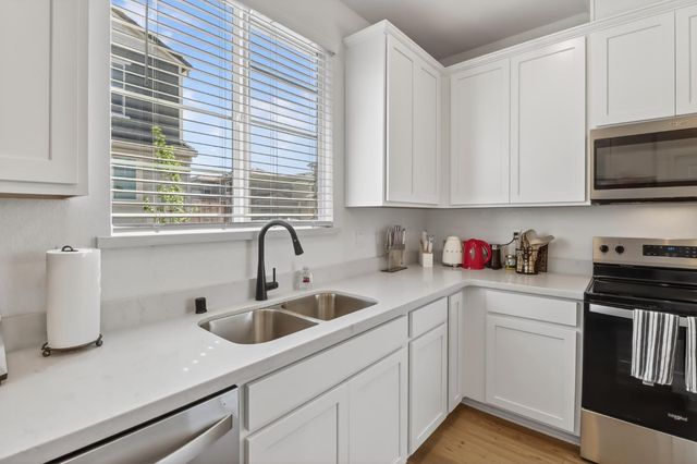 211 Starlight Pl, Lincoln, CA 95648