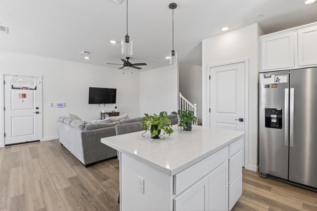 211 Starlight Pl, Lincoln, CA 95648