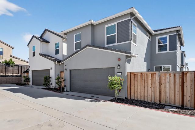 211 Starlight Pl, Lincoln, CA 95648