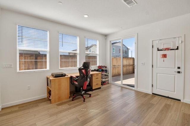 211 Starlight Pl, Lincoln, CA 95648