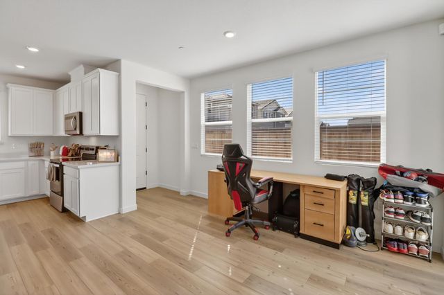 211 Starlight Pl, Lincoln, CA 95648