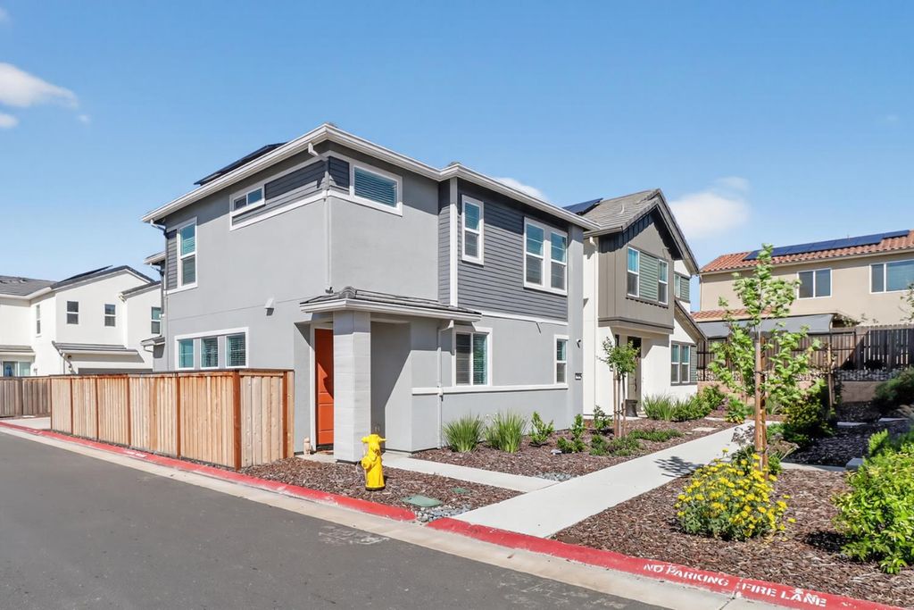 211 Starlight Pl, Lincoln, CA 95648