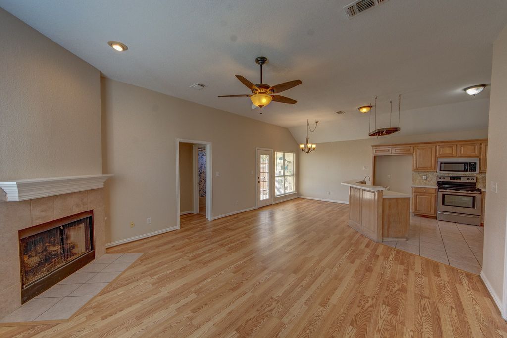 1224 Falcon Trail, Bedford, TX 76021 — photo 2