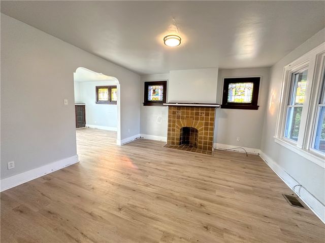 2929 Middletown Rd., Crafton Heights, PA 15204