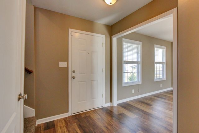 2684 Arthurs Ct, Clarksville, TN 37040