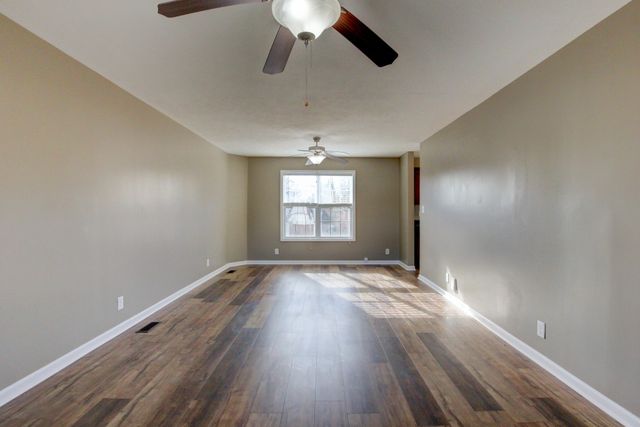 2684 Arthurs Ct, Clarksville, TN 37040