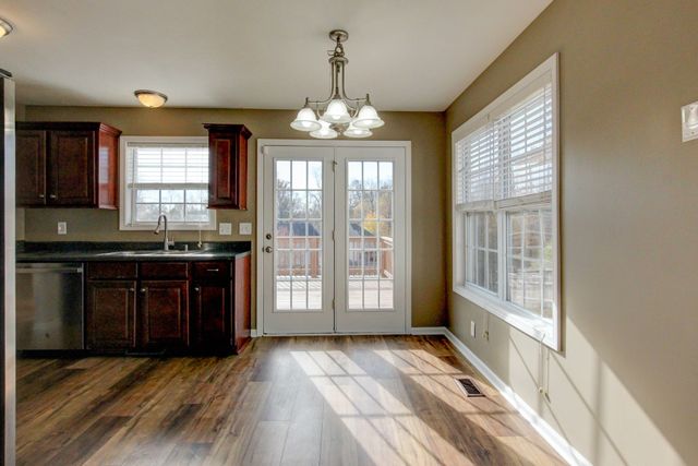 2684 Arthurs Ct, Clarksville, TN 37040