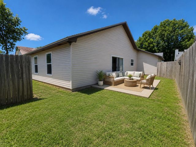 911 Lawton Court, Fort Walton Beach, FL 32547