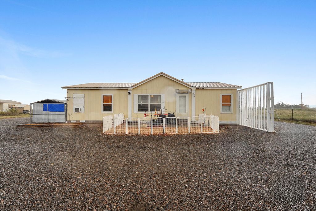 3 TOLEDO Avenue, Moriarty, NM 87035