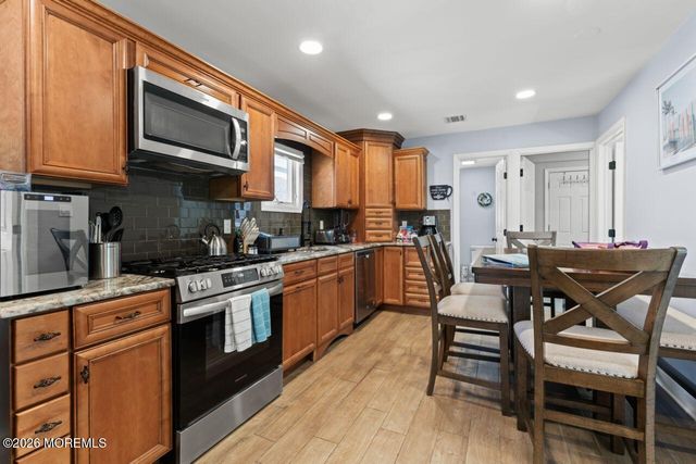 140 Ocean Avenue, Point Pleasant Beach, NJ 08742