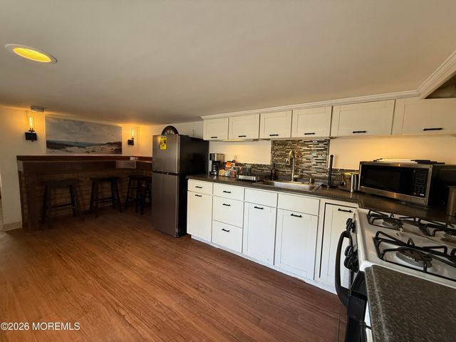 140 Ocean Avenue, Point Pleasant Beach, NJ 08742
