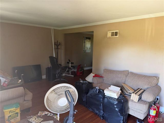 1277 Waldorf Drive, St Louis, MO 63137