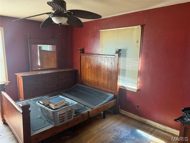 1277 Waldorf Drive, St Louis, MO 63137