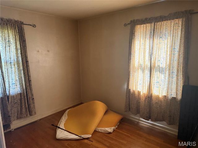 1277 Waldorf Drive, St Louis, MO 63137