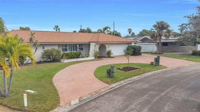 4313 50TH PLACE S, St Petersburg, FL 33711