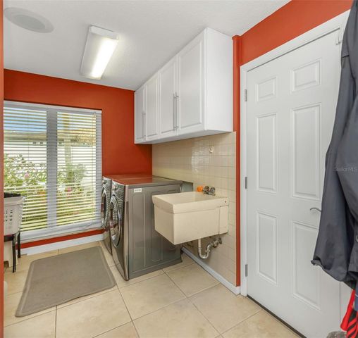 4313 50TH PLACE S, St Petersburg, FL 33711