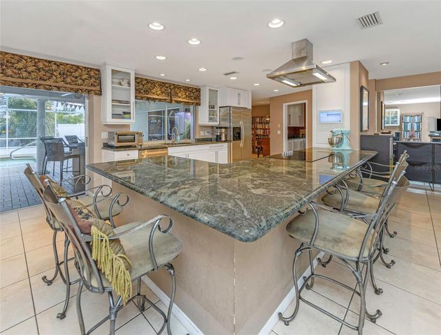 4313 50TH PLACE S, St Petersburg, FL 33711