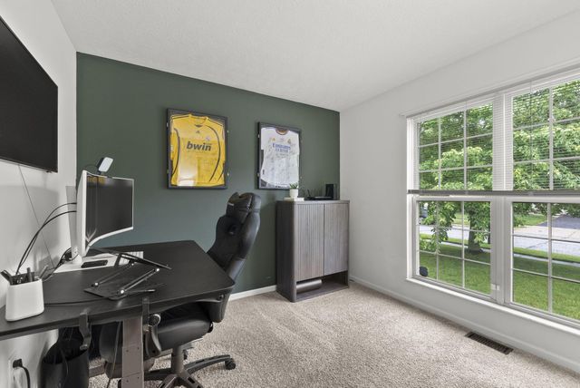 9133 Longstone Drive, Lewis Center, OH 43035
