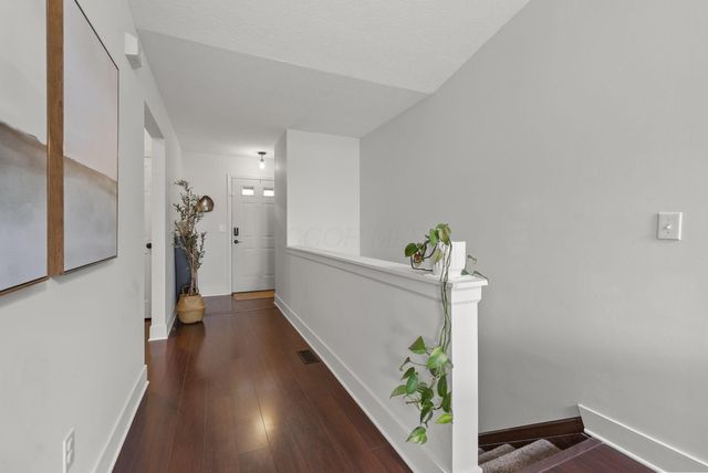 9133 Longstone Drive, Lewis Center, OH 43035