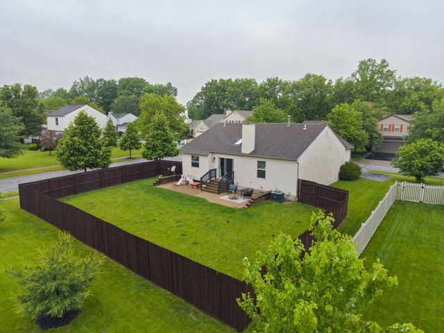 9133 Longstone Drive, Lewis Center, OH 43035