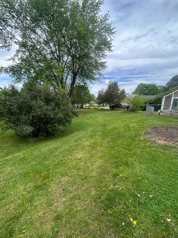 1162 Rachael Street, Waterloo, IA 50701