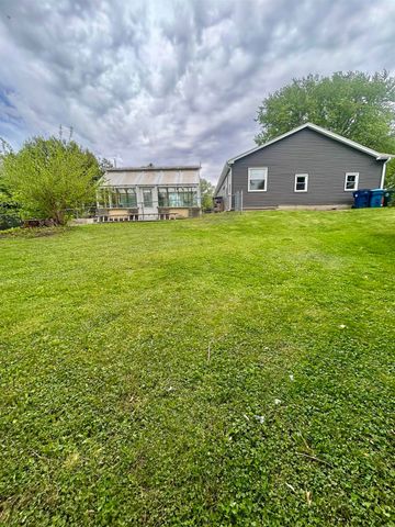 1162 Rachael Street, Waterloo, IA 50701