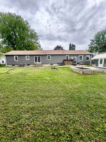 1162 Rachael Street, Waterloo, IA 50701