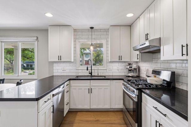 1661 Virginia Avenue S, Saint Louis Park, MN 55426