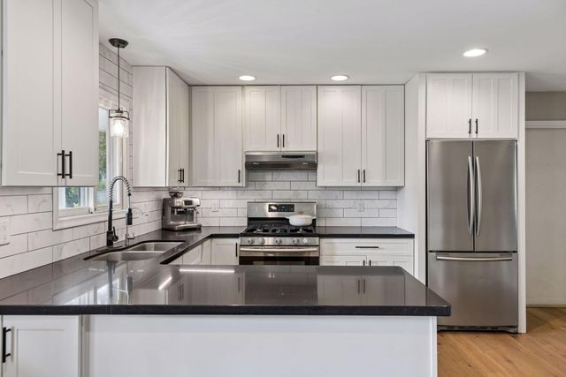1661 Virginia Avenue S, Saint Louis Park, MN 55426