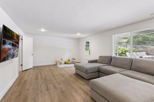 1661 Virginia Avenue S, Saint Louis Park, MN 55426