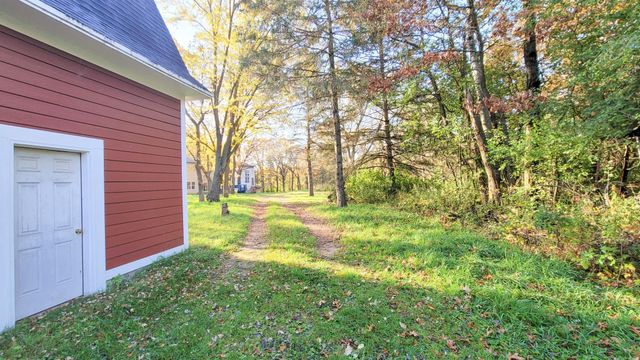 935 Lakewood Hills Road, Eagan, MN 55123
