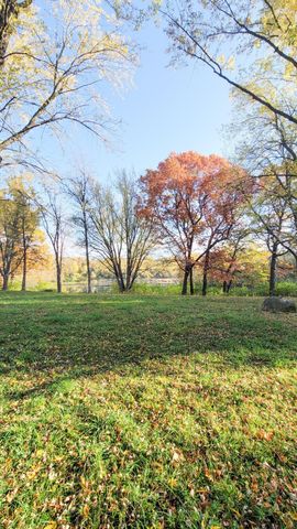 935 Lakewood Hills Road, Eagan, MN 55123