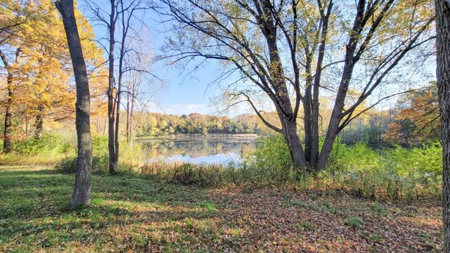 935 Lakewood Hills Road, Eagan, MN 55123