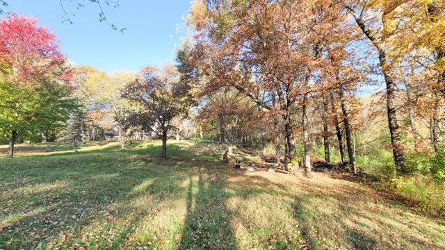 935 Lakewood Hills Road, Eagan, MN 55123