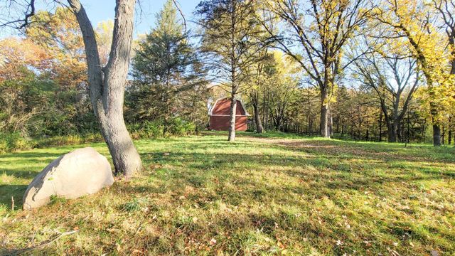 935 Lakewood Hills Road, Eagan, MN 55123