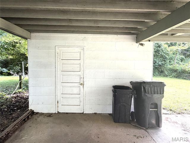 640 Devonshire Drive, Belleville, IL 62226
