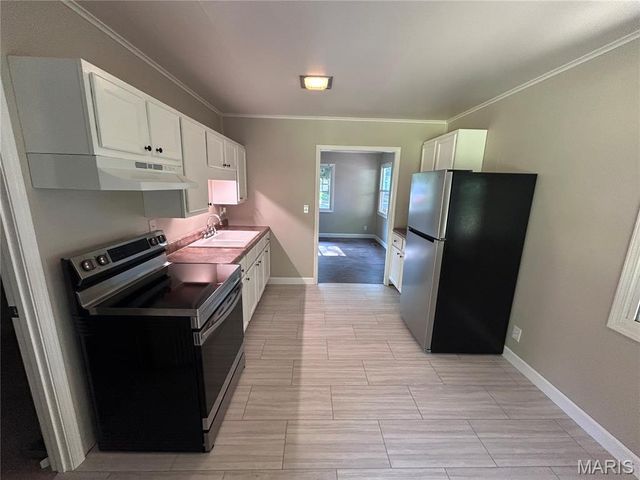 640 Devonshire Drive, Belleville, IL 62226