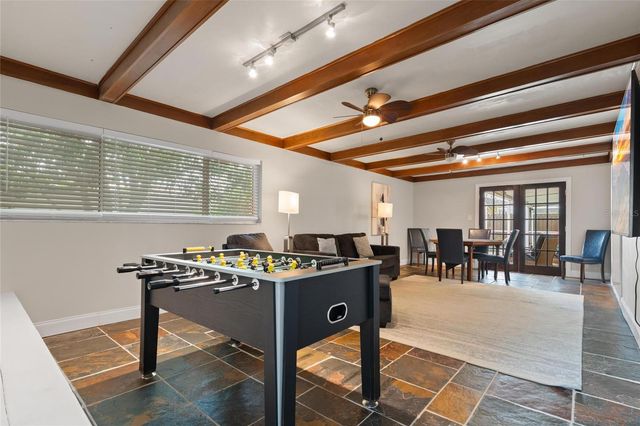 8404 FLAGSTONE DRIVE, Tampa, FL 33615