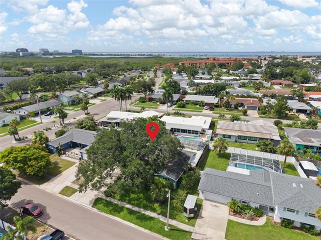 8404 FLAGSTONE DRIVE, Tampa, FL 33615