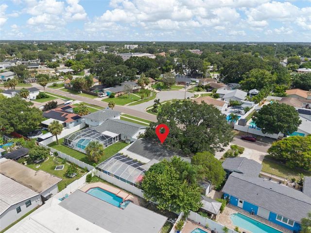 8404 FLAGSTONE DRIVE, Tampa, FL 33615