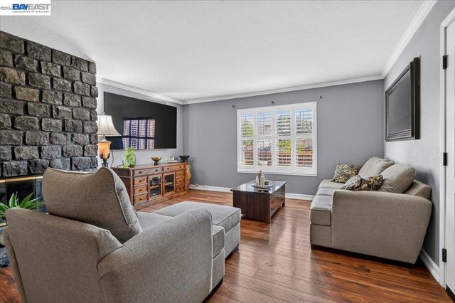 4561 Edwards Ln, Castro Valley, CA 94546