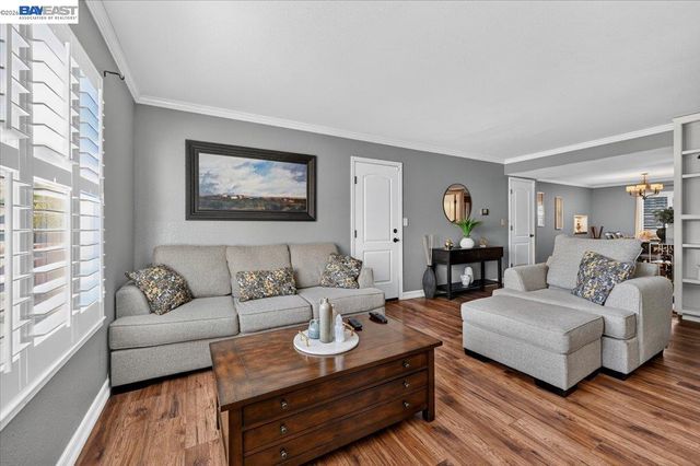 4561 Edwards Ln, Castro Valley, CA 94546